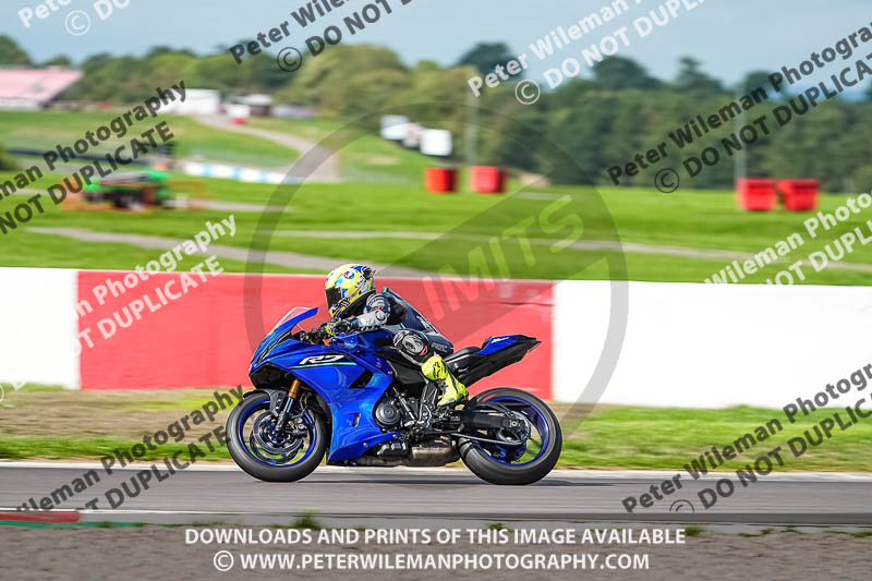 donington no limits trackday;donington park photographs;donington trackday photographs;no limits trackdays;peter wileman photography;trackday digital images;trackday photos